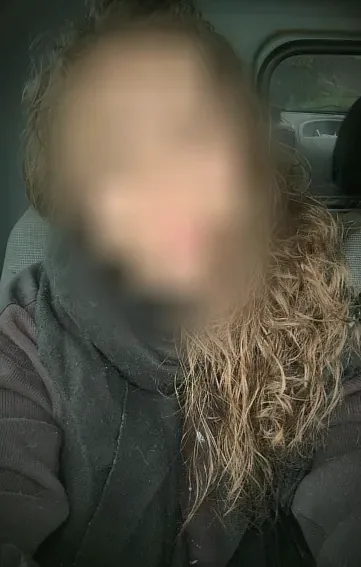 Anna, 24