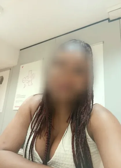 Demi, 40