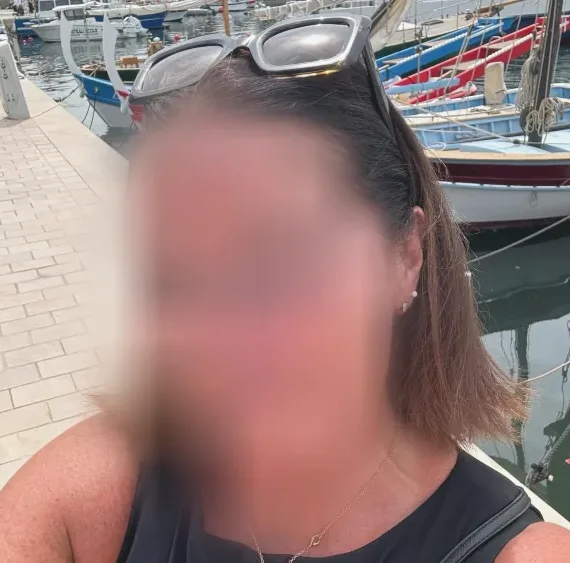 Hanna, 32