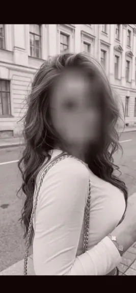 Hanna, 29