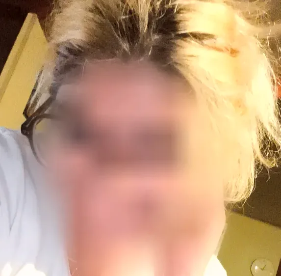 Iris, 35