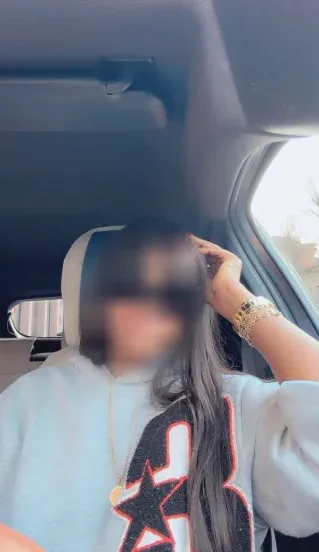 Lauren, 36