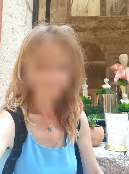 Nadia, 39