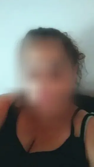 Nikki, 33
