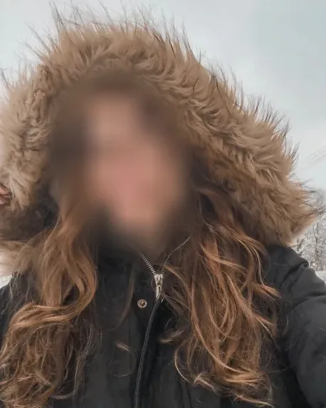Nour, 25