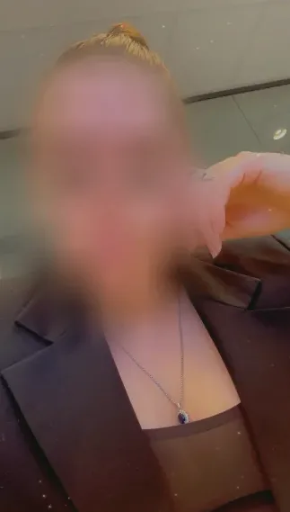 Soukaina, 32