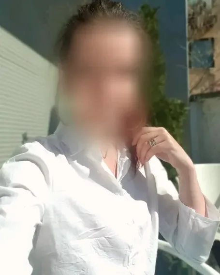 Wendy, 32